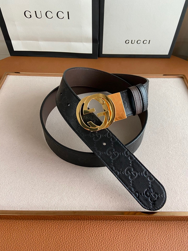 スーパーコピーグッチベルト背面デザイン